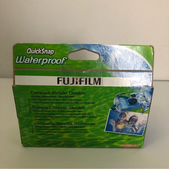 Fujifilm Quick Snap Waterproof Camera 27 Exp 35mm 800 Film ~Process Date: 11/23 - Picture 2 of 5